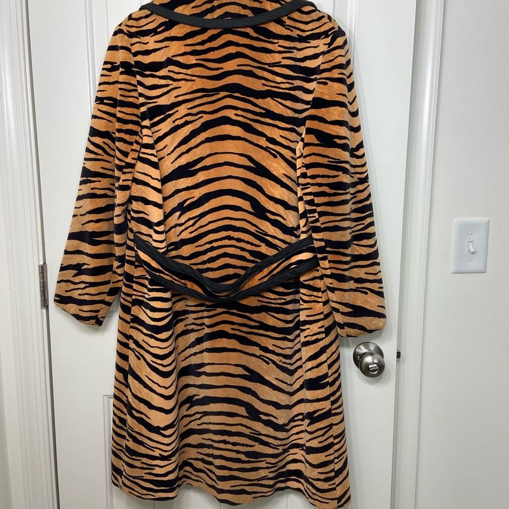 EUC Vintage Rain Cheetahs Naman women’s soft tiger print fur peacoat trench coat - Picture 6 of 8